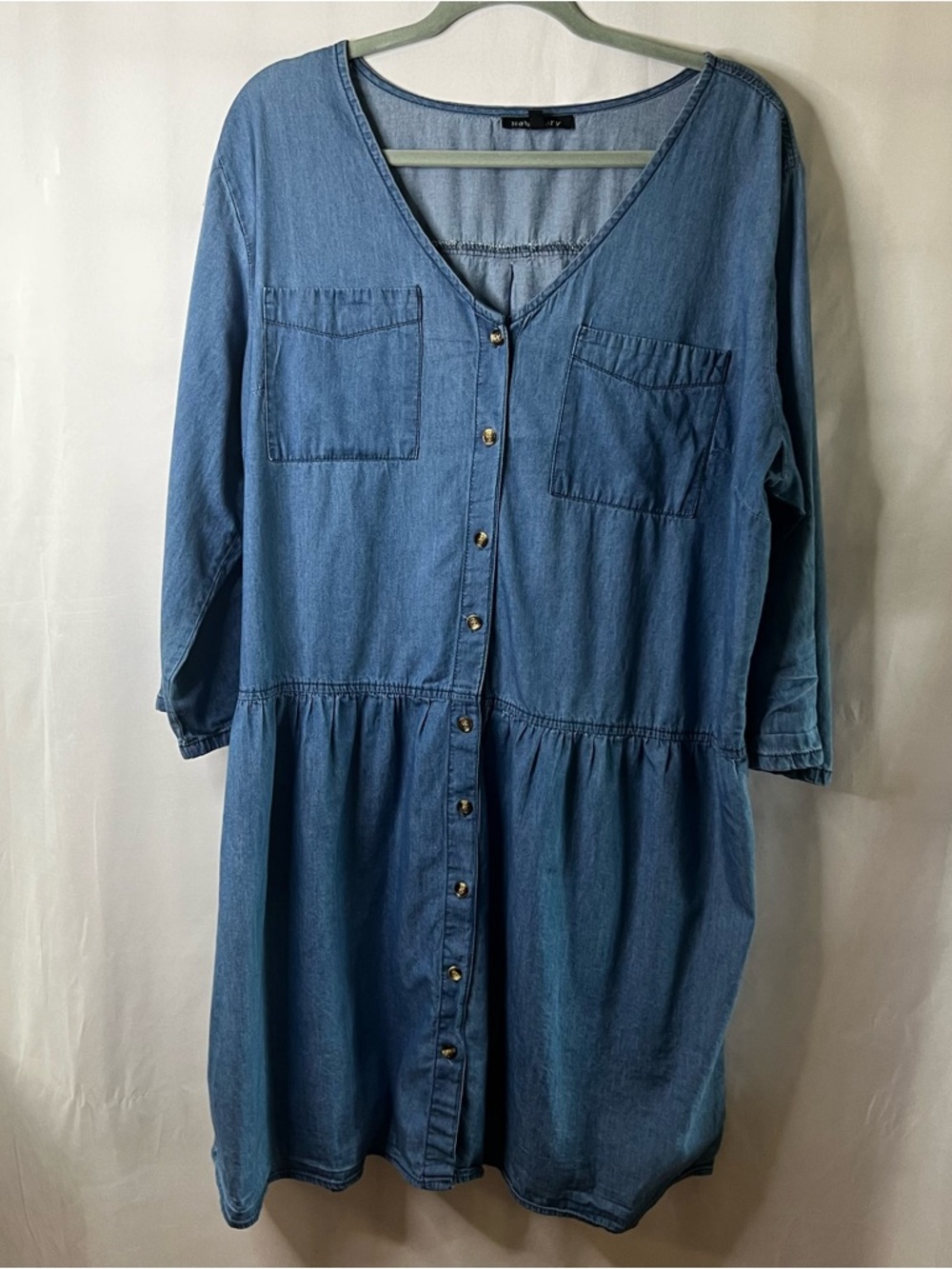 Women’s Blue Denim Button-Front Midi Dress with Patch Pockets